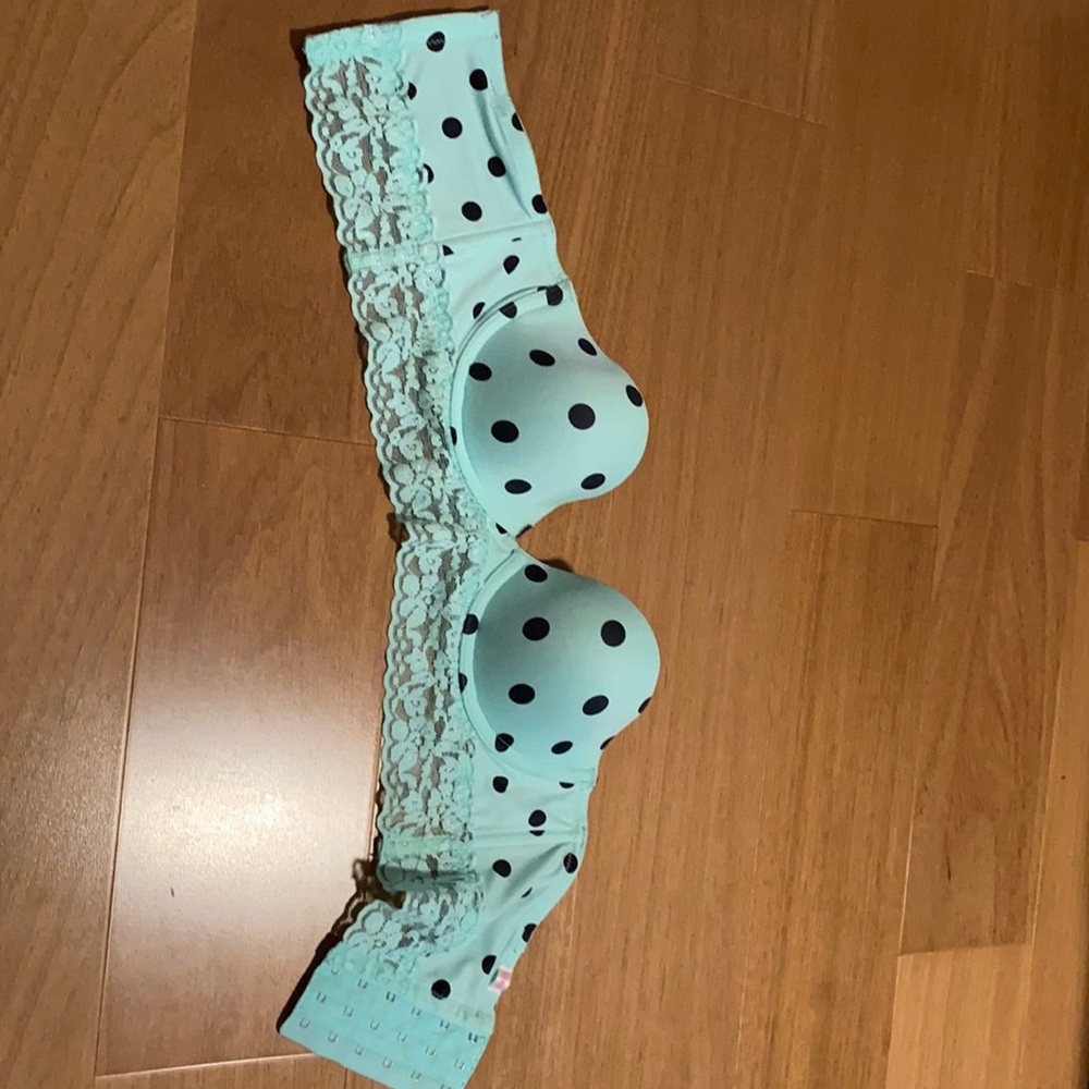 Green polkadot 32 B new like PINK bra